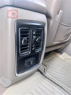 جیپ گراند شیرۆکی